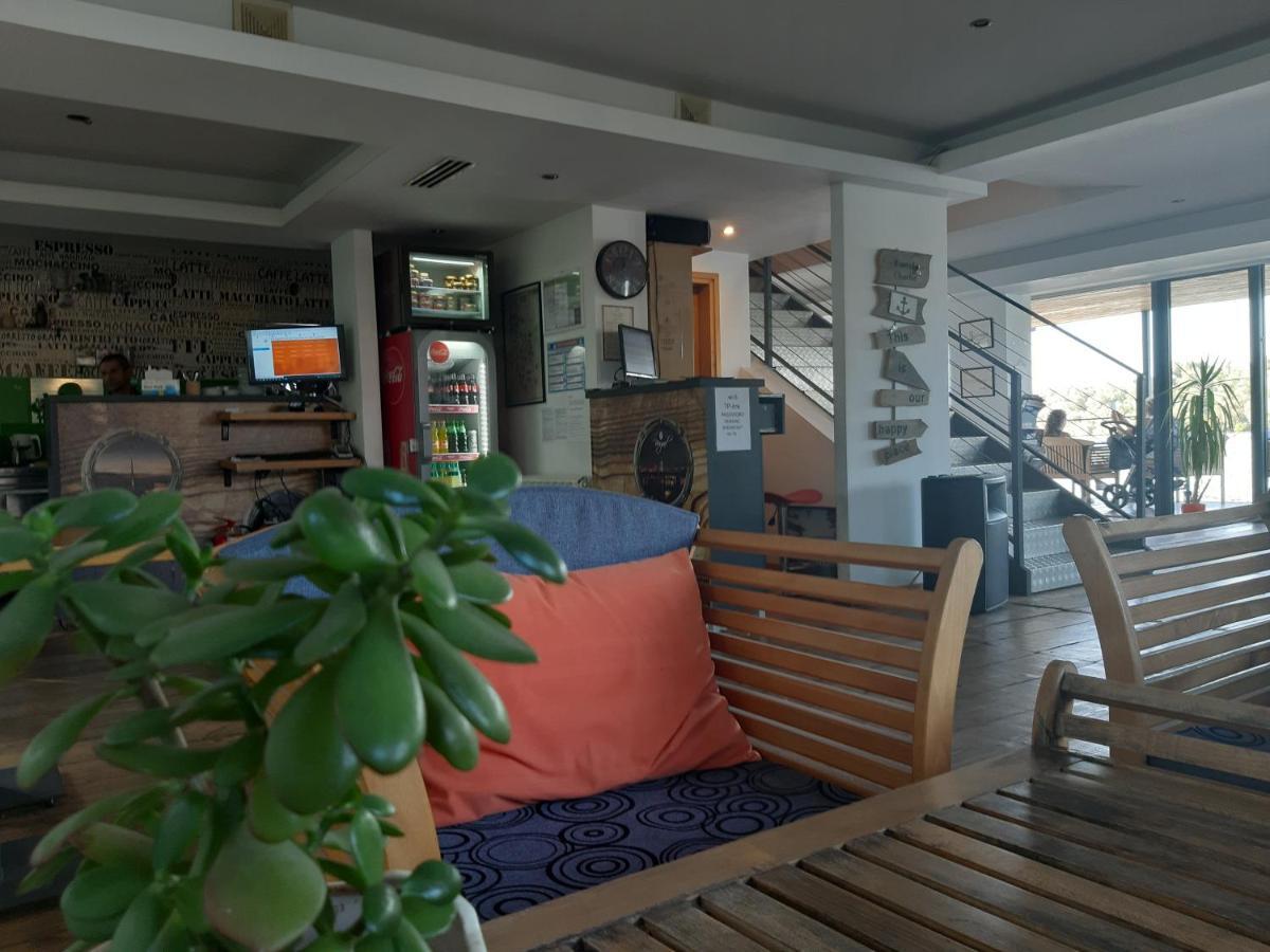 بلغراد B&B Botel Charlie المظهر الخارجي الصورة