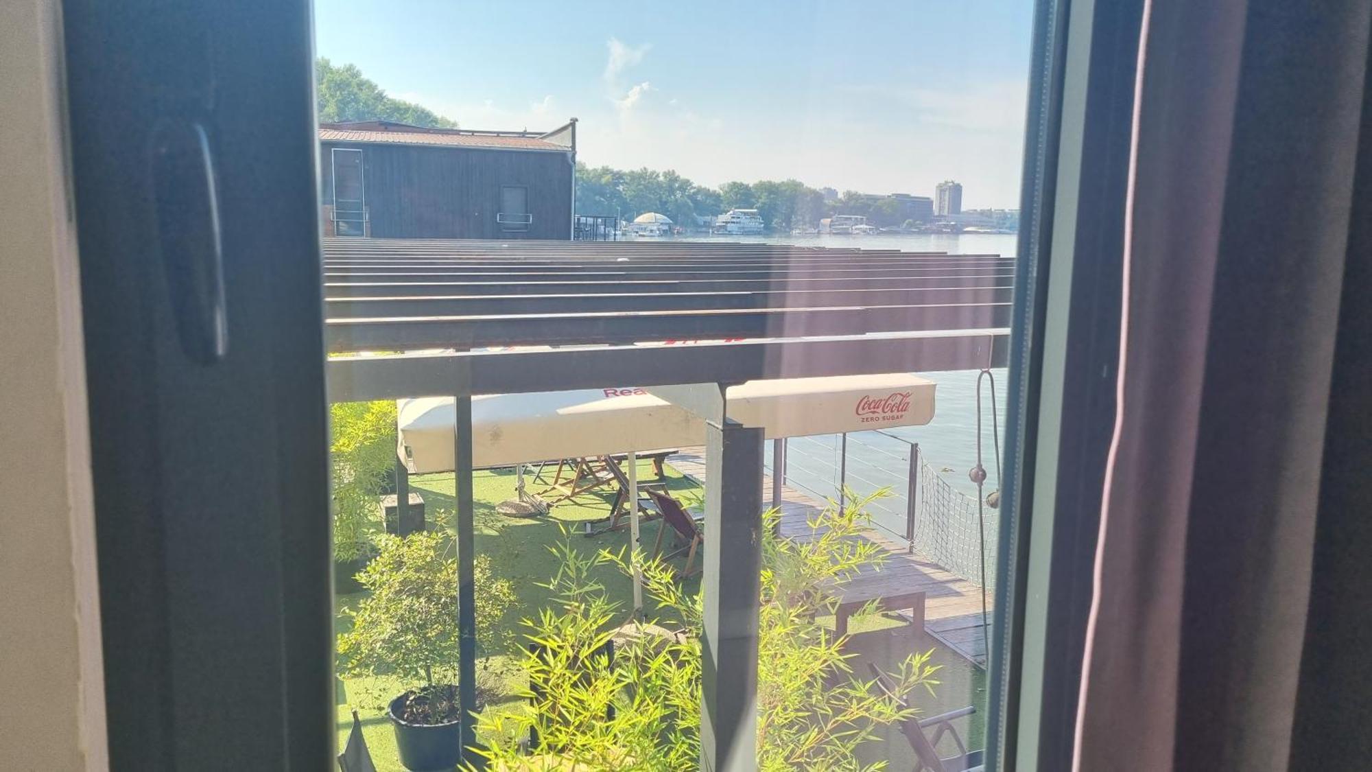 بلغراد B&B Botel Charlie المظهر الخارجي الصورة