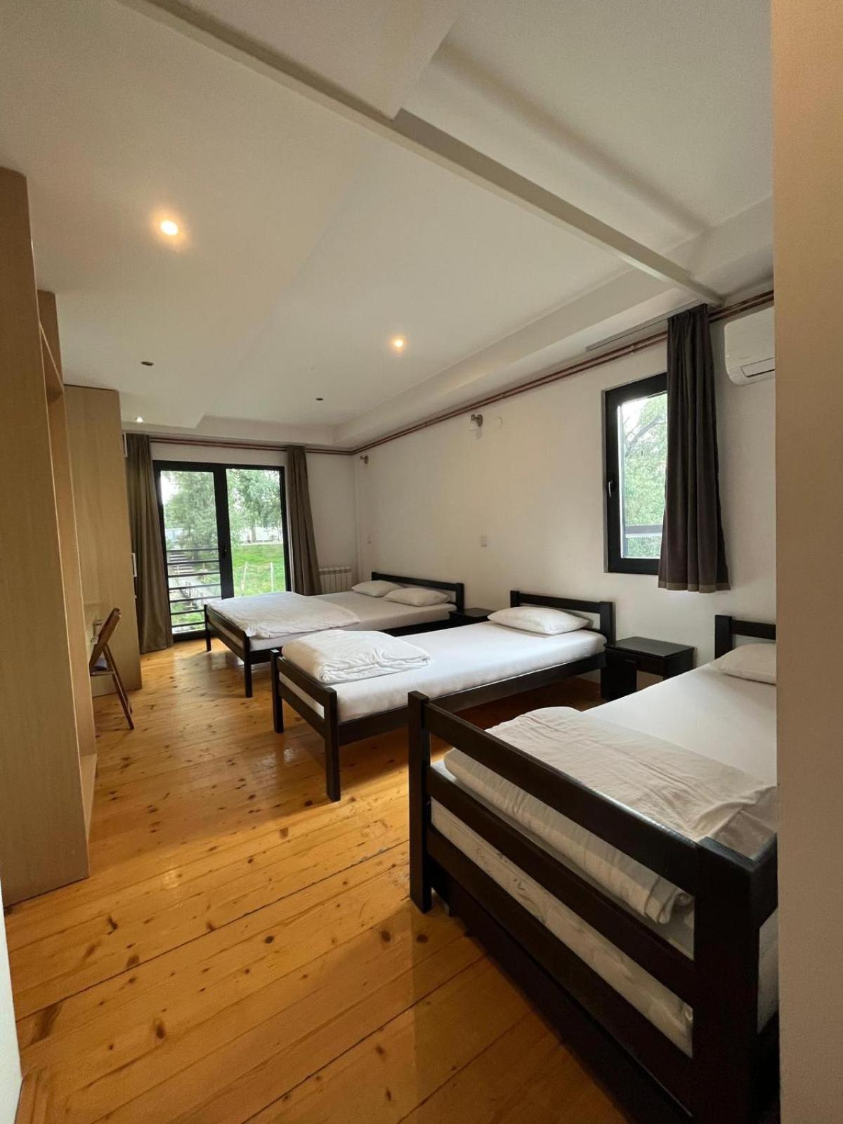 بلغراد B&B Botel Charlie الغرفة الصورة